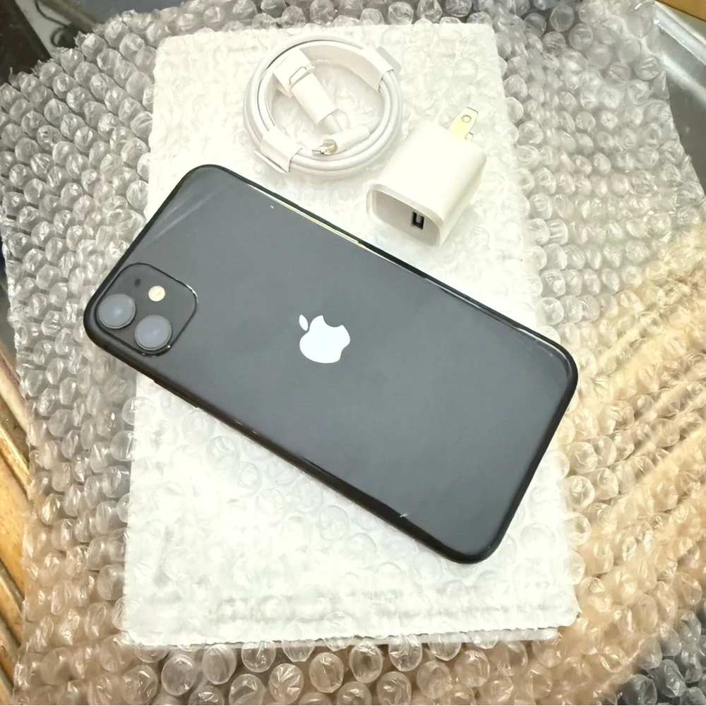 iPhone 11 64GB unlocked for any company